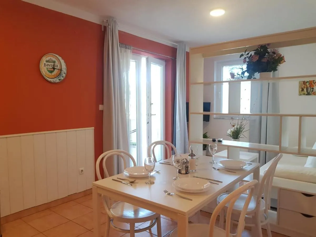 Apartment Banjol 5071A 0*,  Croatia